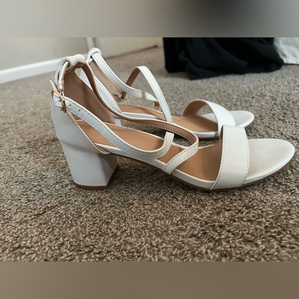 Dream Pairs White Strappy Block Heels